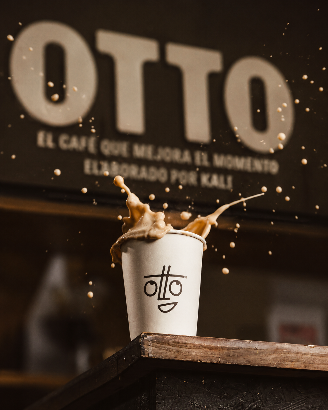 Vaso OTTO salpicando